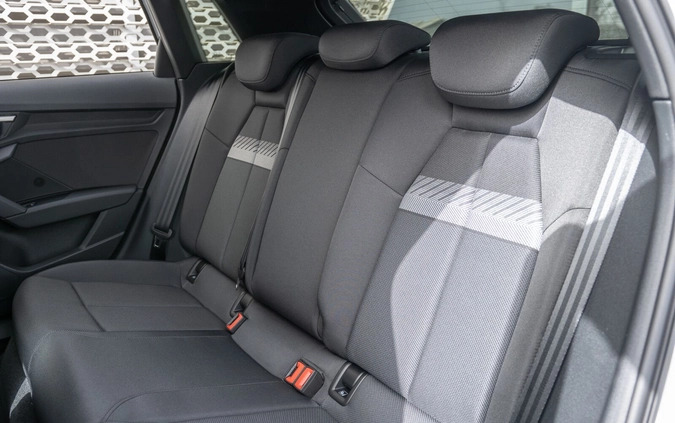 Audi A3 cena 161483 przebieg: 5, rok produkcji 2024 z Góra Kalwaria małe 326